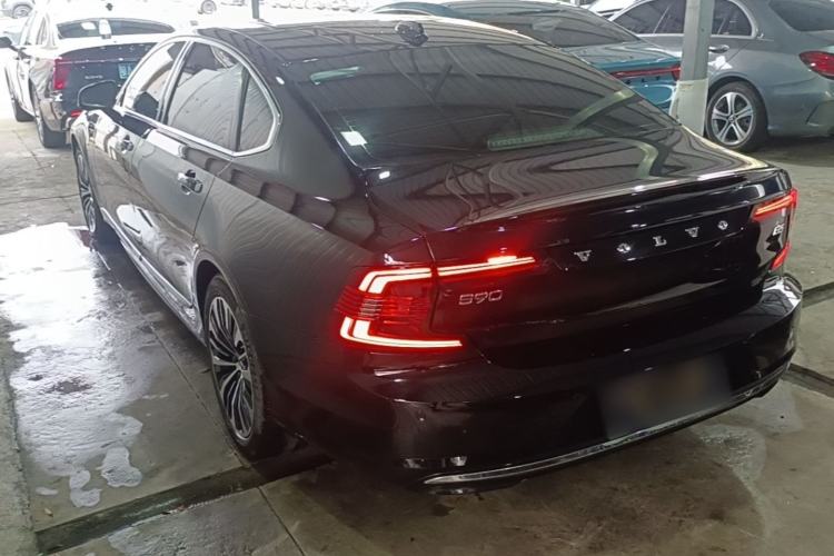 Used Volvo S90 2023 B5 Zhiyi Luxury Edition Rear Left 45 Deg