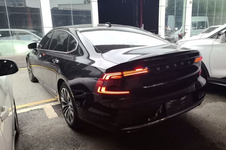 Used Volvo S90 2023 B5 Zhiyi Luxury Edition Rear Left 45 Deg