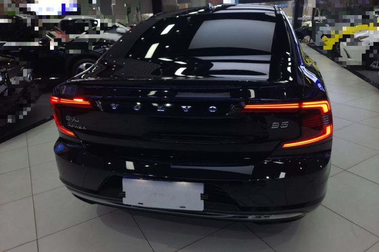 Used Volvo S90 2023 B5 Zhiyuan Luxury Edition Rear