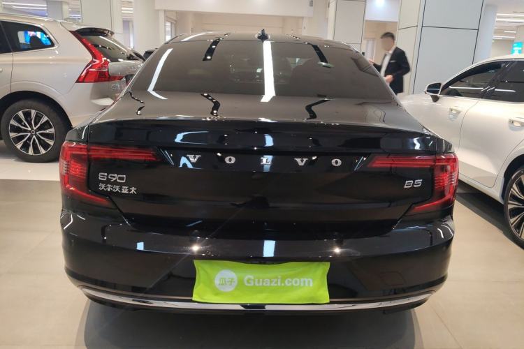 Used Volvo S90 2023 B5 Zhiyuan Luxury Edition Rear