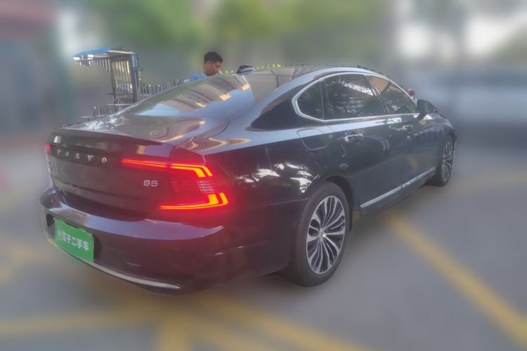 Used Volvo S90 2023 B5 Zhiyi Luxury Edition Rear Right 45 Deg