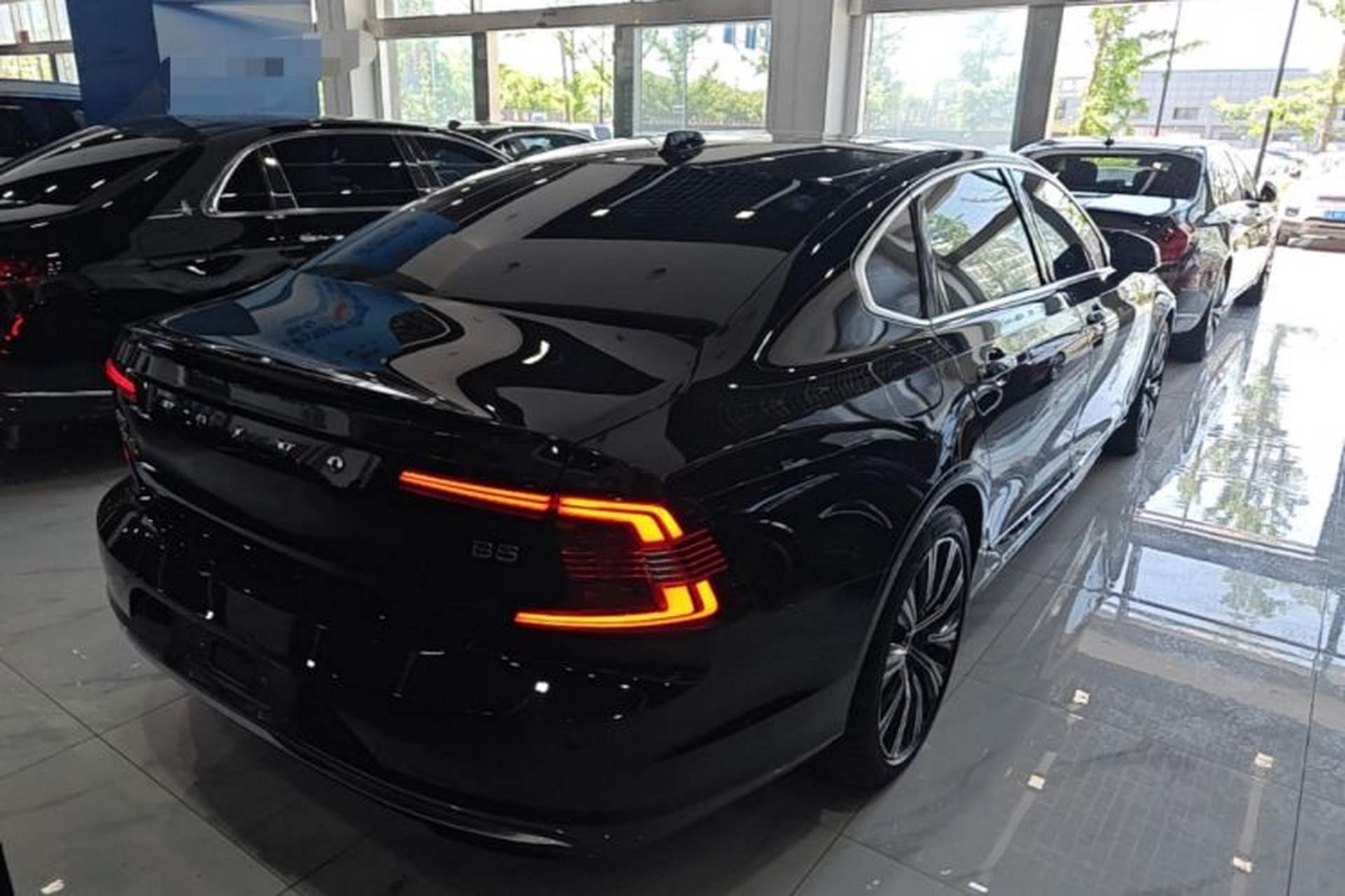 Used Volvo S90 2023 B5 Zhiyuan Luxury Edition Rear Right 45 Deg