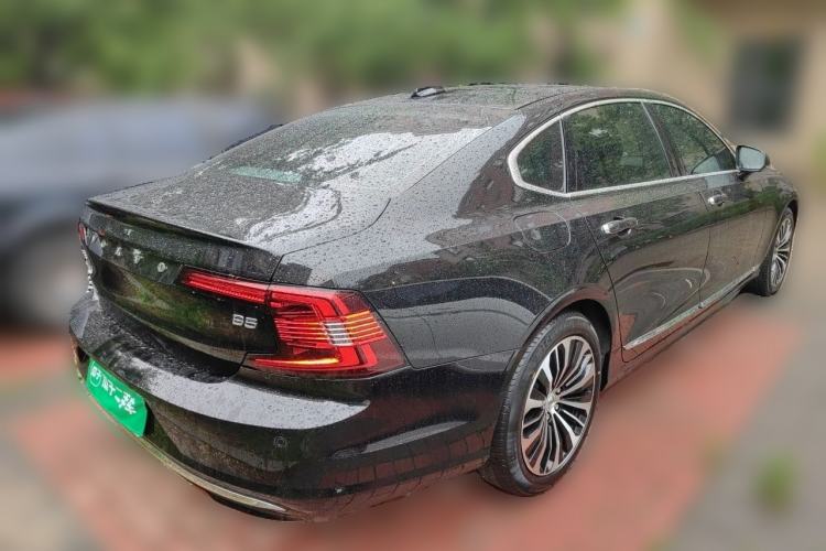 Used Volvo S90 2023 B5 Zhiyi Luxury Edition Rear Right 45 Deg