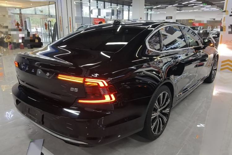 Used Volvo S90 2023 B5 Zhiyuan Luxury Edition Rear Right 45 Deg