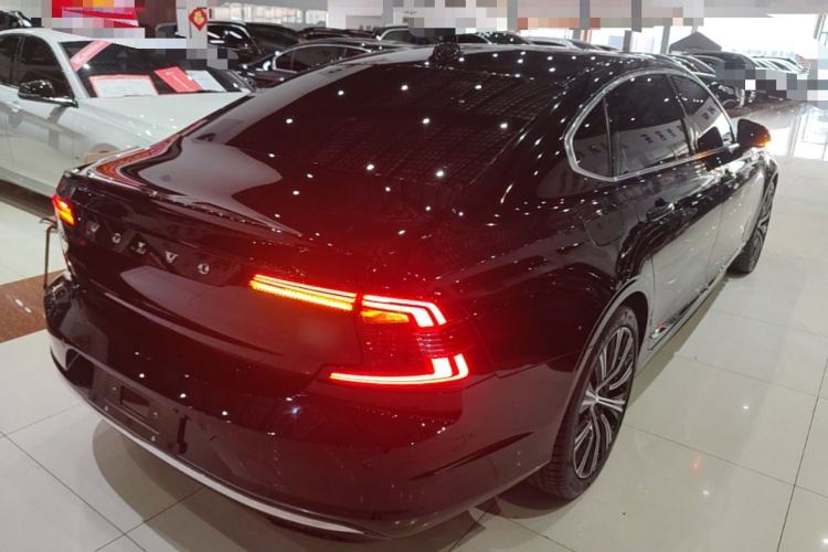 Used Volvo S90 2023 B5 Luxury Smart Edition Rear Right 45 Deg