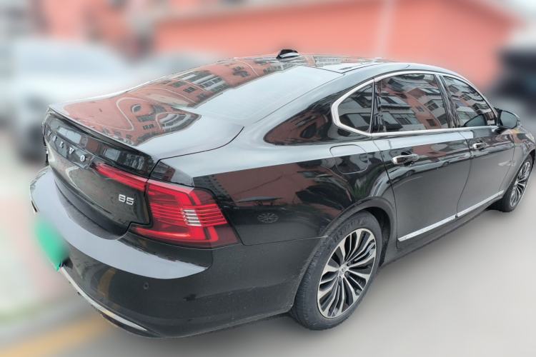 Used Volvo S90 2023 B5 Zhiyi Luxury Edition Rear Right 45 Deg