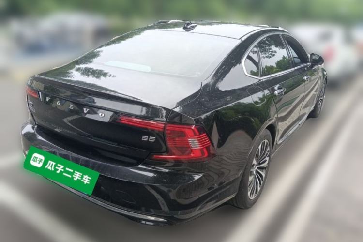 Used Volvo S90 2023 B5 Zhiyi Luxury Edition Rear Right 45 Deg