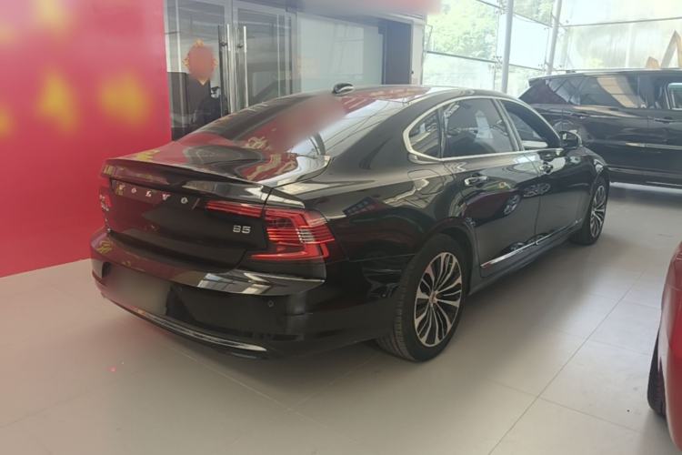 Used Volvo S90 2023 B5 Zhiyi Luxury Edition Rear Right 45 Deg