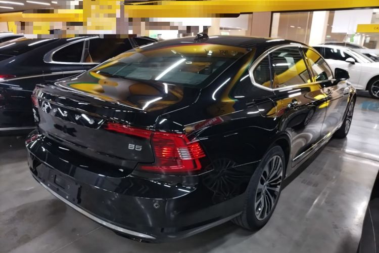 Used Volvo S90 2023 B5 Zhiyi Luxury Edition Rear Right 45 Deg