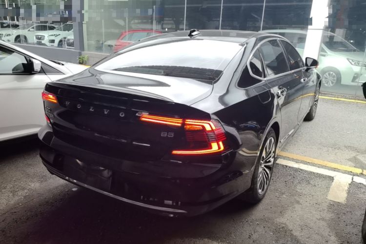 Used Volvo S90 2023 B5 Zhiyi Luxury Edition Rear Right 45 Deg