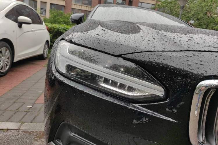 Used Volvo S90 2023 B5 Zhiyi Luxury Edition Right Front Headlight