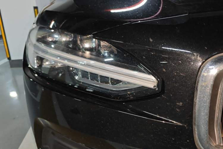 Used Volvo S90 2023 B5 Zhiyuan Luxury Edition Right Front Headlight