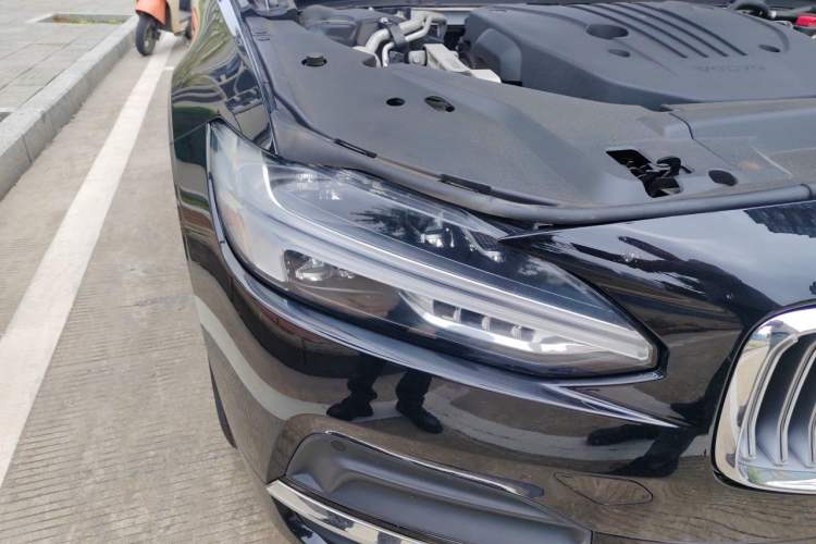 Used Volvo S90 2023 B5 Zhiyi Luxury Edition Right Front Headlight