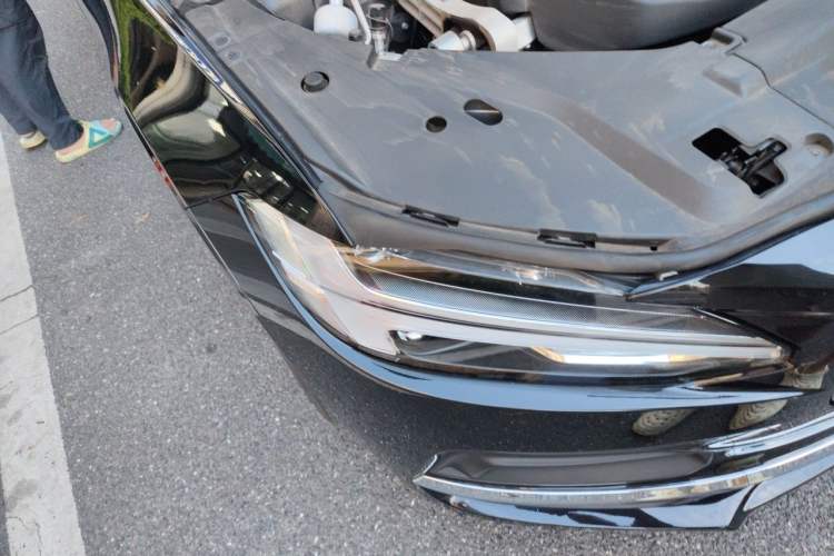 Used Volvo S90 2023 B5 Zhiyuan Luxury Edition Right Front Headlight