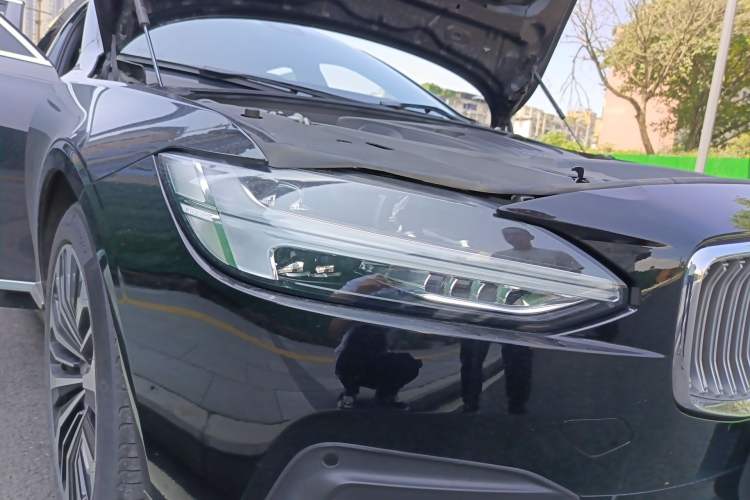 Used Volvo S90 2023 B5 Zhiyi Luxury Edition Right Front Headlight