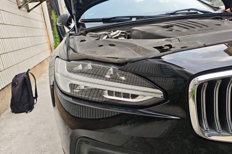 Used Volvo S90 2023 B5 Zhiyi Luxury Edition Right Front Headlight