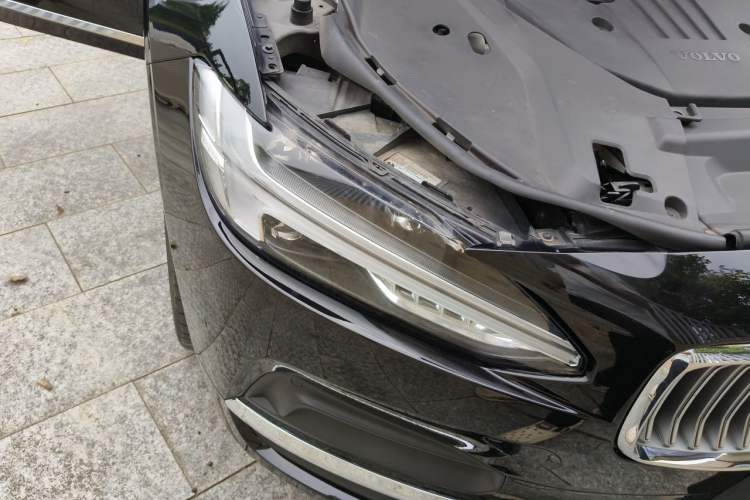 Used Volvo S90 2023 B5 Zhiyuan Luxury Edition Right Front Headlight
