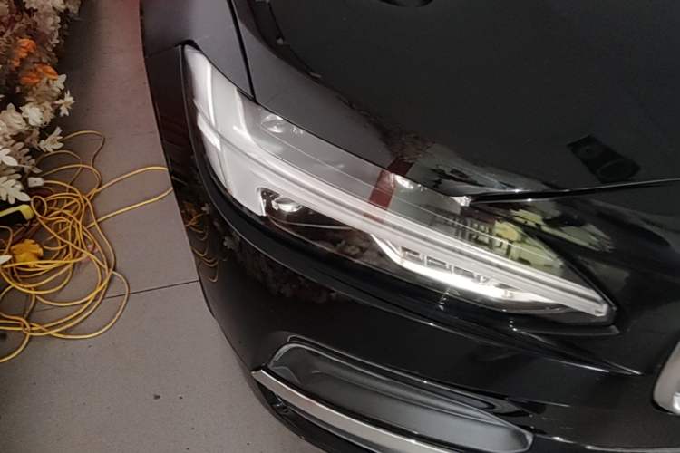 Used Volvo S90 2023 B5 Zhiyi Luxury Edition Right Front Headlight
