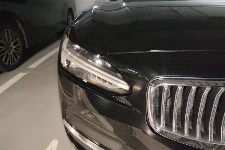 Used Volvo S90 2023 B5 Zhiyi Luxury Edition Right Front Headlight