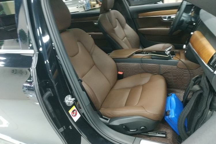 Used Volvo S90 2023 B5 Zhiyi Luxury Edition Right Front Seat