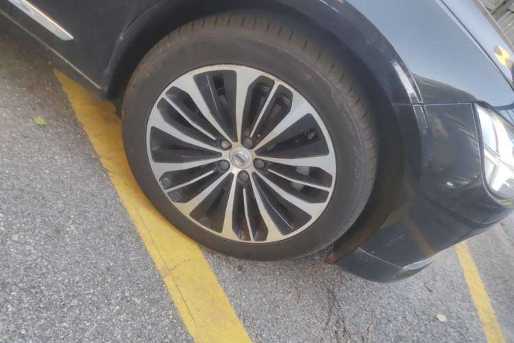 Used Volvo S90 2023 B5 Zhiyi Luxury Edition Right Front Wheel Hub