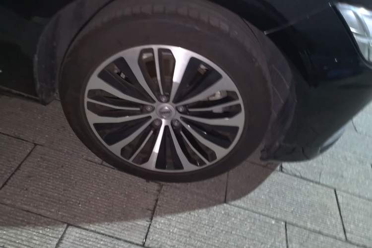 Used Volvo S90 2023 B5 Zhiyi Luxury Edition Right Front Wheel Hub