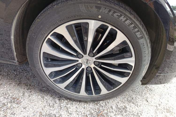Used Volvo S90 2023 B5 Zhiyi Luxury Edition Right Front Wheel Hub