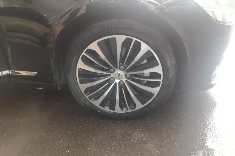 Used Volvo S90 2023 B5 Zhiyi Luxury Edition Right Front Wheel Hub