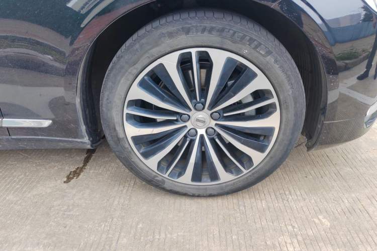 Used Volvo S90 2023 B5 Zhiyi Luxury Edition Right Front Wheel Hub