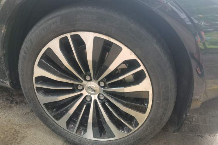 Used Volvo S90 2023 B5 Zhiyi Luxury Edition Right Front Wheel Hub