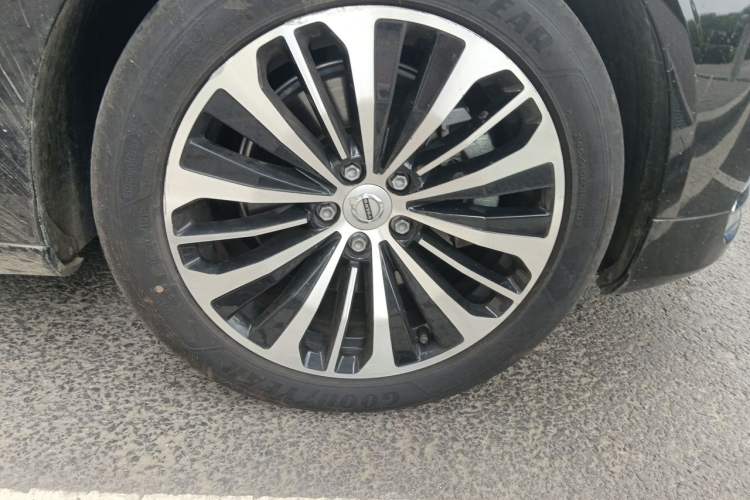 Used Volvo S90 2023 B5 Zhiyi Luxury Edition Right Front Wheel Hub