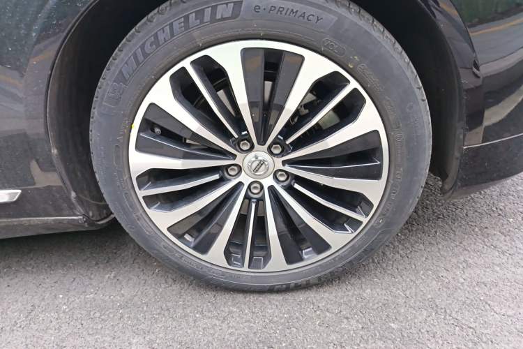 Used Volvo S90 2023 B5 Zhiyi Luxury Edition Right Front Wheel Hub