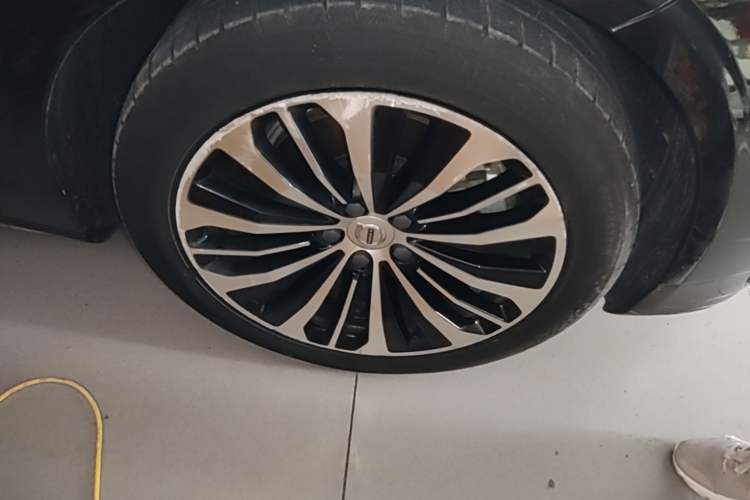 Used Volvo S90 2023 B5 Zhiyi Luxury Edition Right Front Wheel Hub