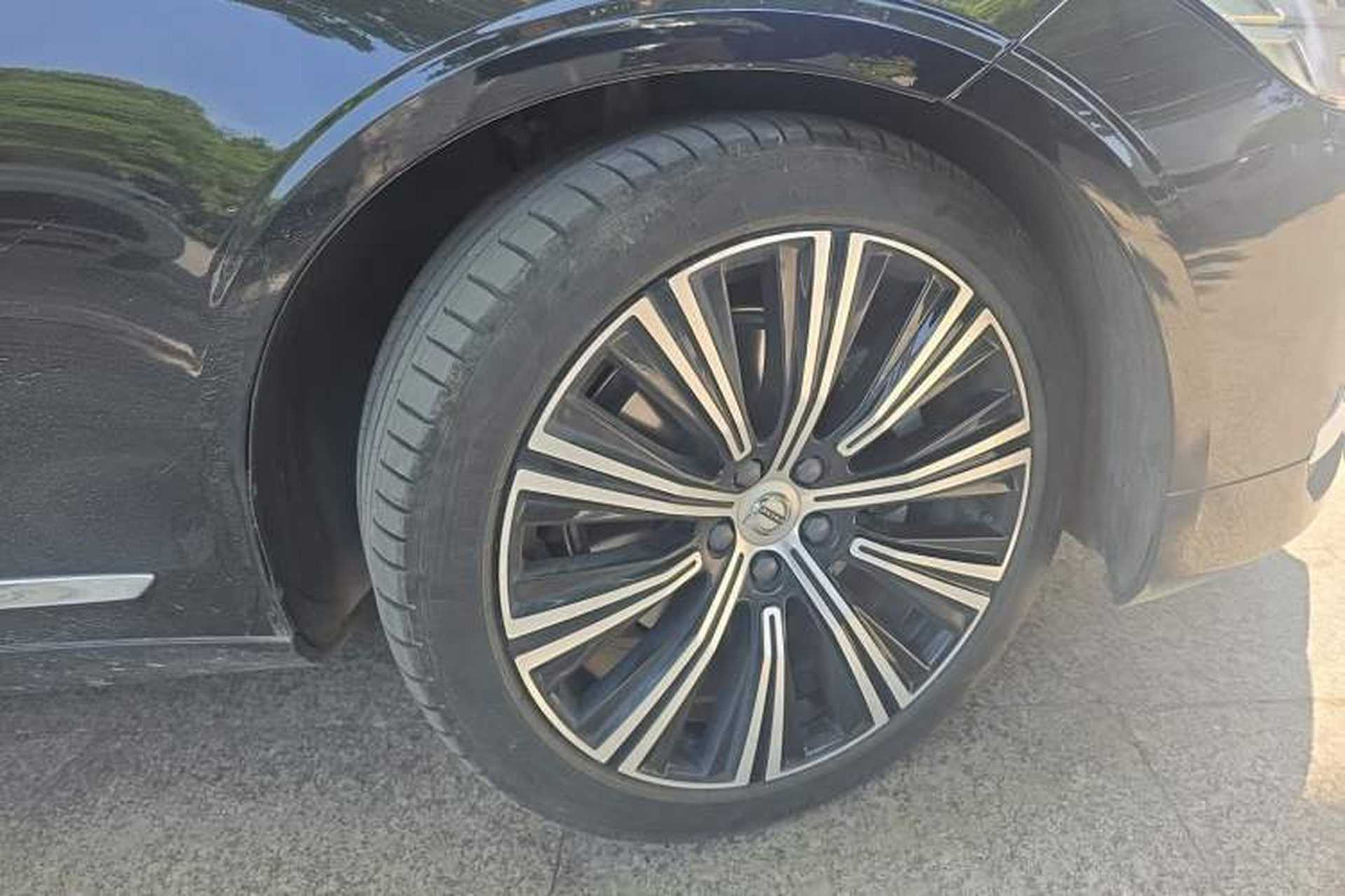 Used Volvo S90 2023 B5 Zhiyuan Luxury Edition Right Front Wheel Hub