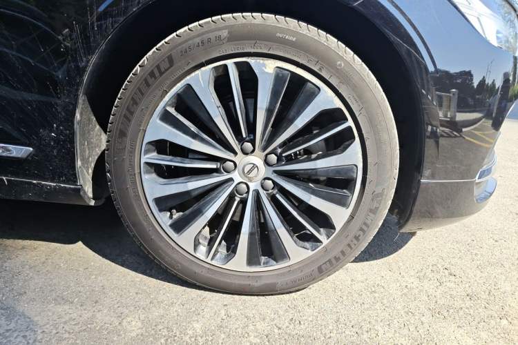 Used Volvo S90 2023 B5 Zhiyi Luxury Edition Right Front Wheel Hub