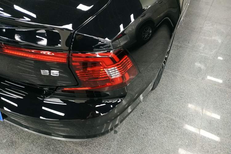 Used Volvo S90 2023 B5 Zhiyi Luxury Edition Right Rear Taillight
