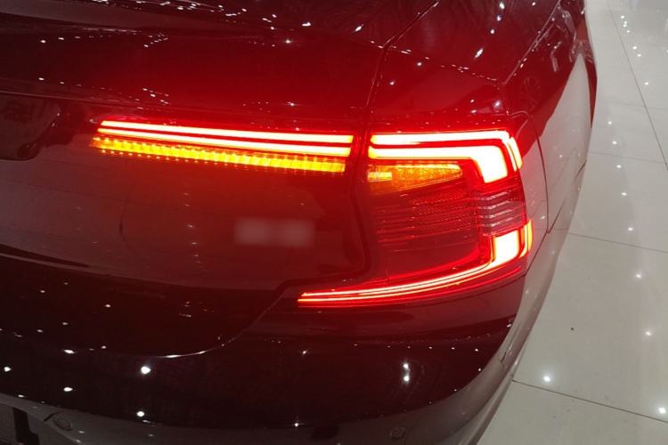 Used Volvo S90 2023 B5 Luxury Smart Edition Right Rear Taillight