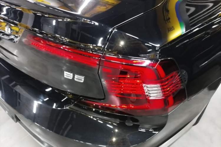 Used Volvo S90 2023 B5 Zhiyi Luxury Edition Right Rear Taillight