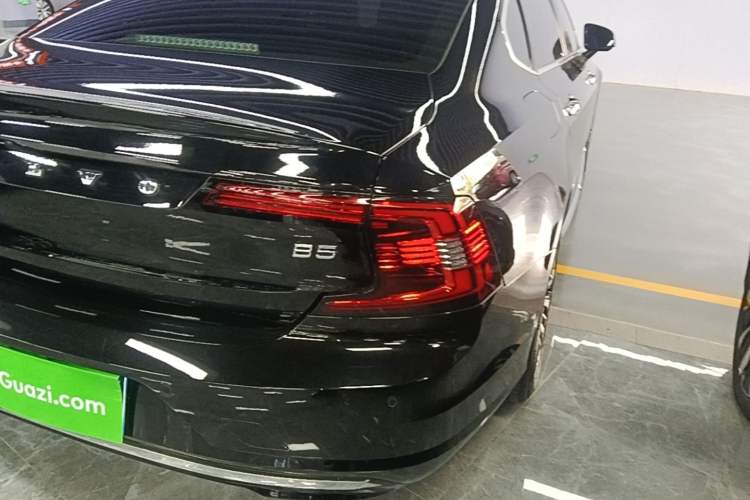 Used Volvo S90 2023 B5 Zhiyi Luxury Edition Right Rear Taillight