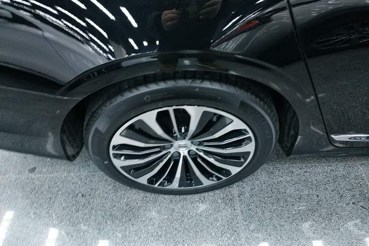 Used Volvo S90 2023 B5 Zhiyi Luxury Edition Right Rear Wheel Hub