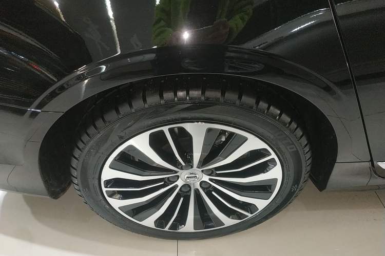 Used Volvo S90 2023 B5 Zhiyi Luxury Edition Right Rear Wheel Hub