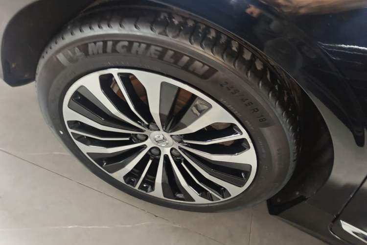 Used Volvo S90 2023 B5 Zhiyi Luxury Edition Right Rear Wheel Hub