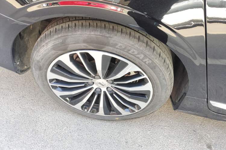 Used Volvo S90 2023 B5 Zhiyi Luxury Edition Right Rear Wheel Hub