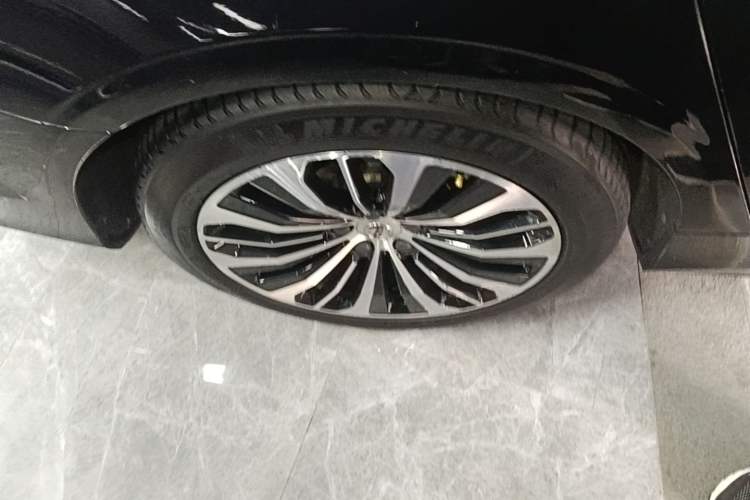 Used Volvo S90 2023 B5 Zhiyi Luxury Edition Right Rear Wheel Hub