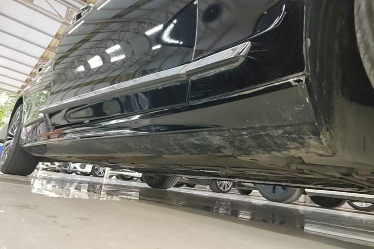 Used Volvo S90 2023 B5 Zhiyi Luxury Edition Right Side Sill