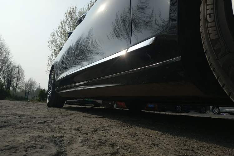 Used Volvo S90 2023 B5 Zhiyi Luxury Edition Right Side Sill