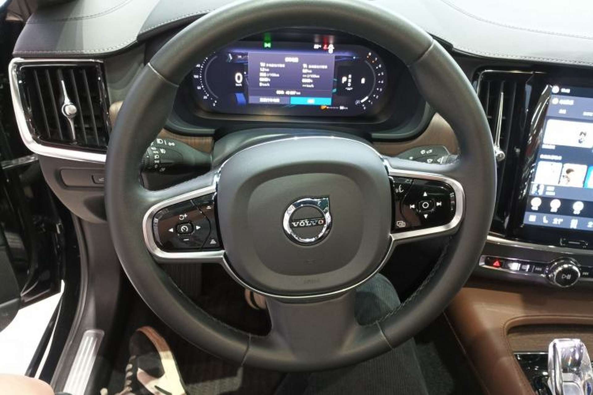 Used Volvo S90 2023 B5 Zhiyuan Luxury Edition Steering Wheel