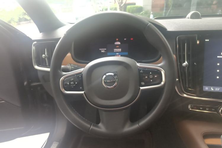 Used Volvo S90 2023 B5 Zhiyi Luxury Edition Steering Wheel