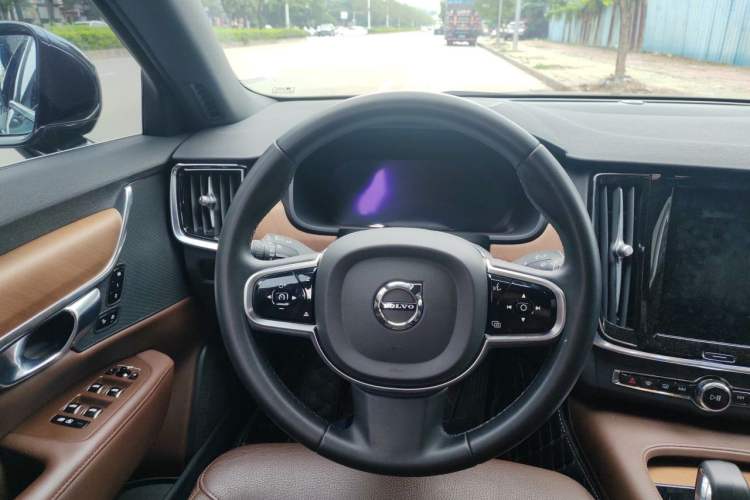 Used Volvo S90 2023 B5 Zhiyi Luxury Edition Steering Wheel