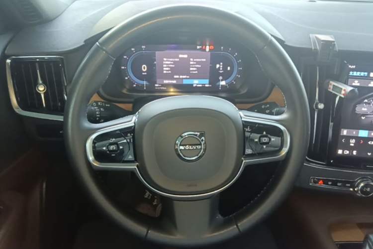 Used Volvo S90 2023 B5 Zhiyi Luxury Edition Steering Wheel